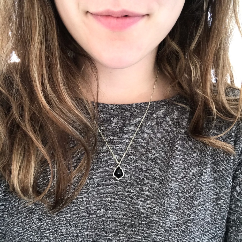 Kendra Scott Black Pendant